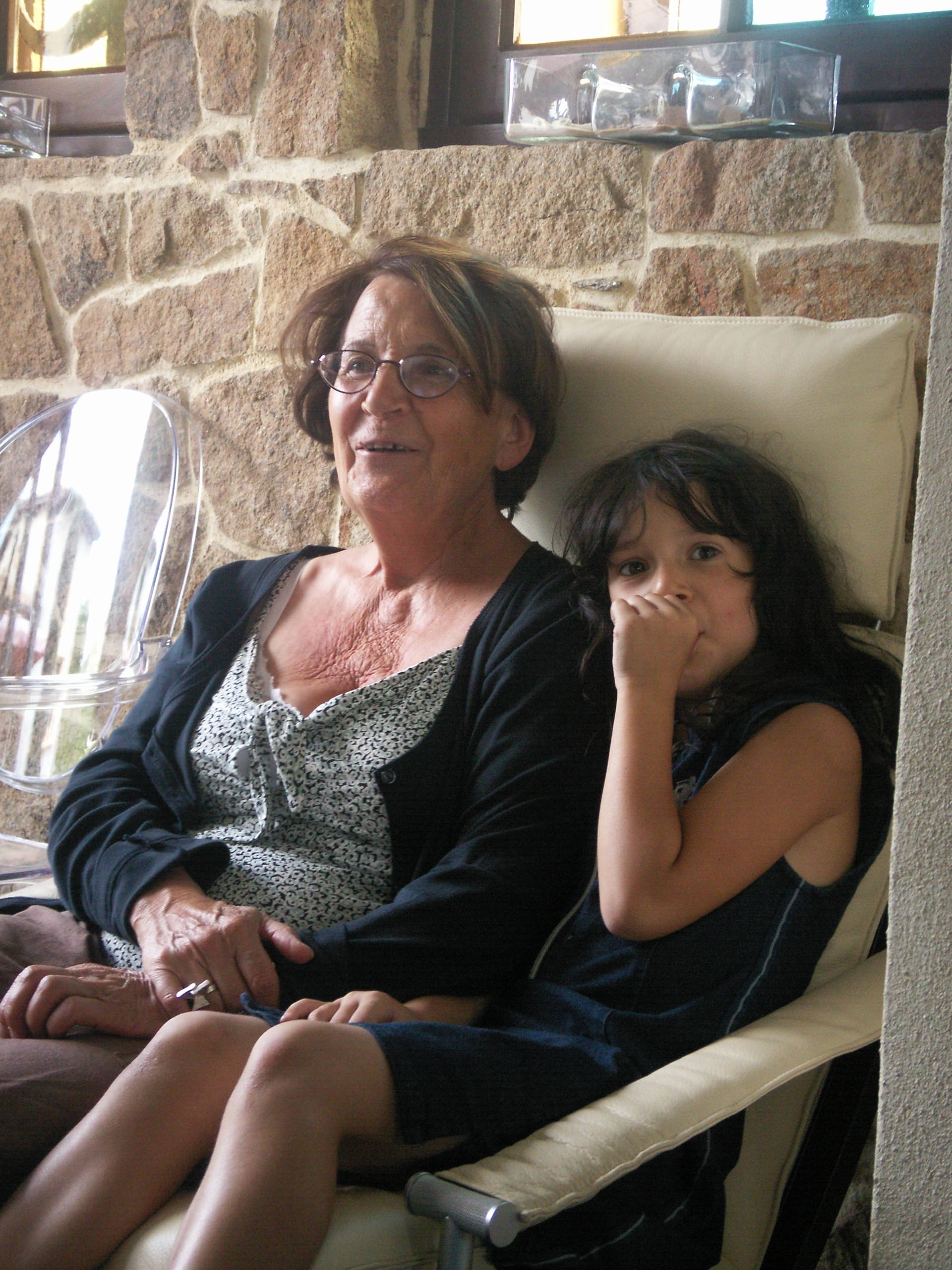 2006 Hélène Théodora